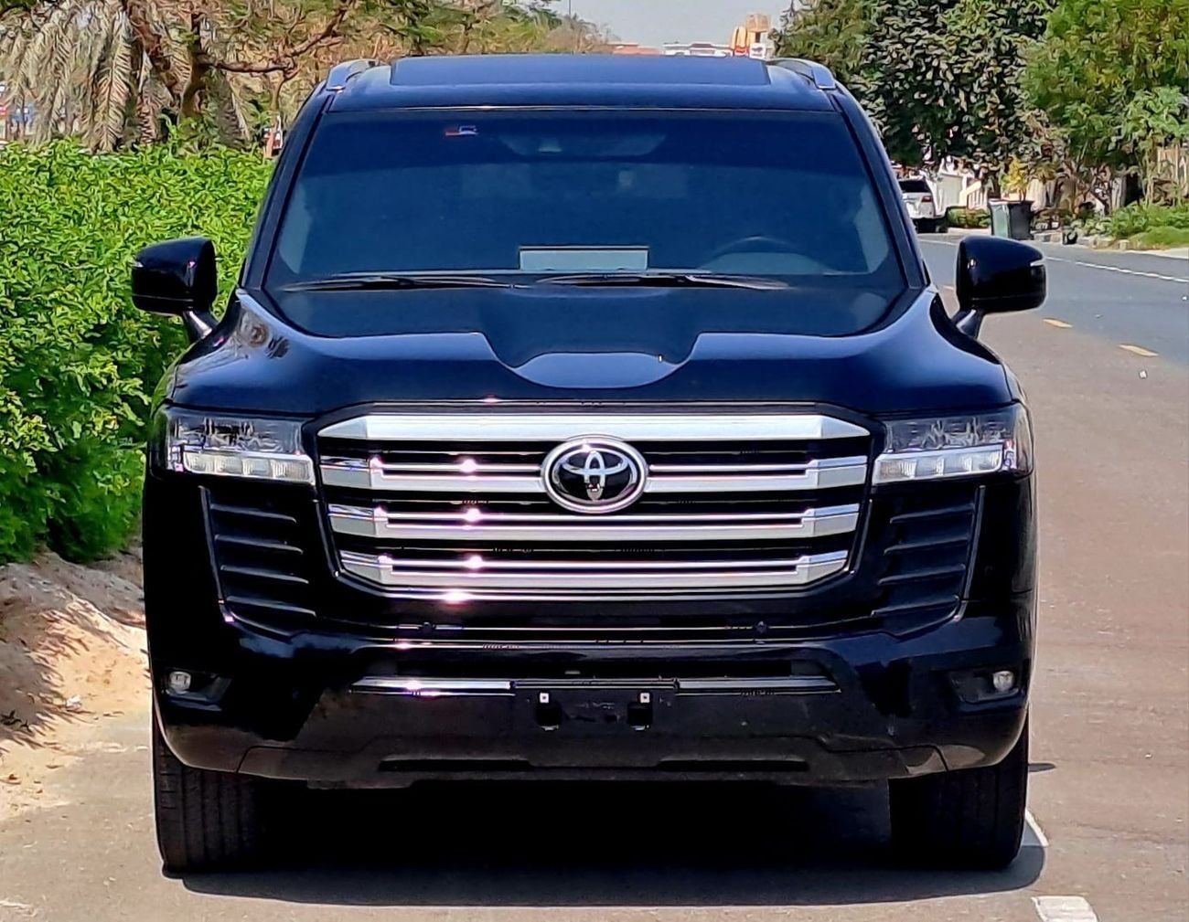 تويوتا لاند كروزر GXR 4.0L 2022 4.0L GCC (3580/-MONTHLY)