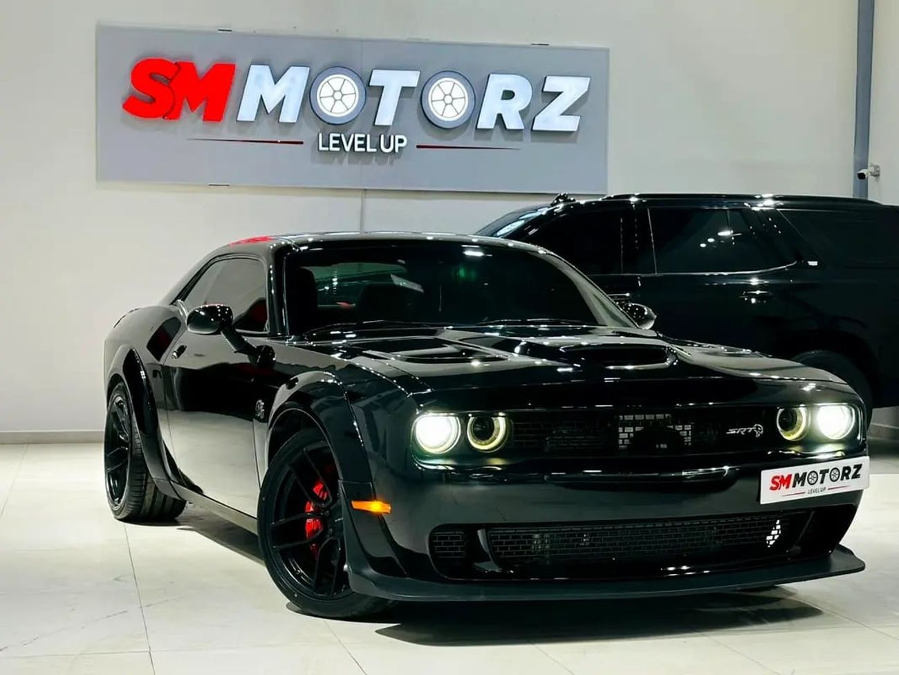 Dodge Challenger SRT Hellcat 6.2L (717 HP)