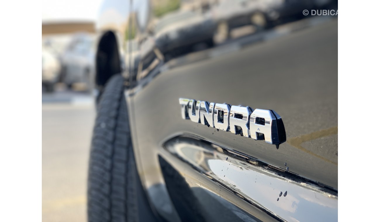 Toyota Tundra TRD OFFROAD  2021 5.7 L