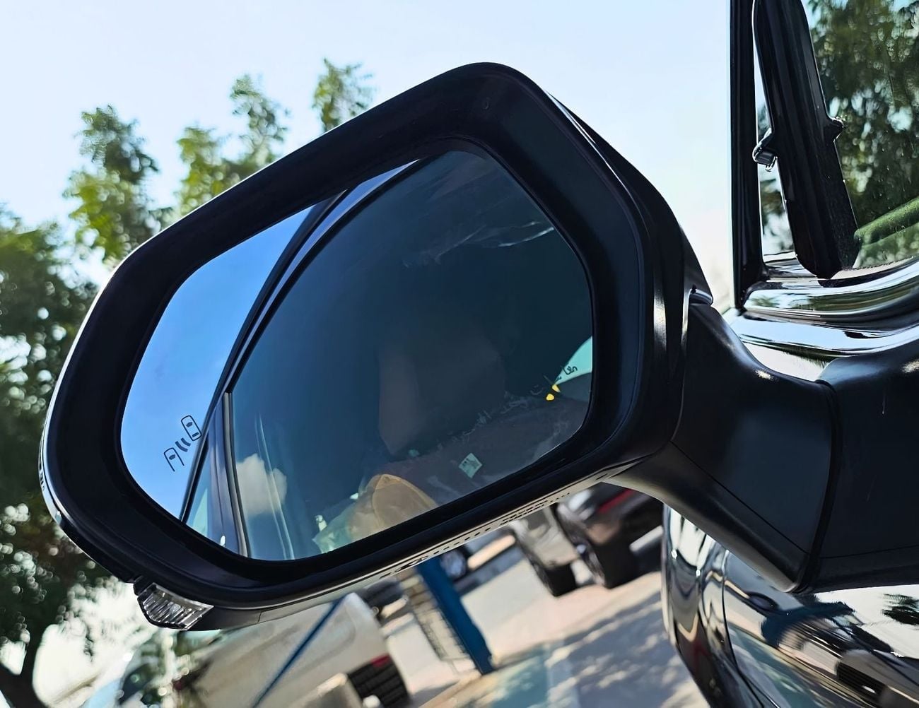 تويوتا كامري GLE TOYOTA CAMRY GLE || RADAR | LEATHER + ELECTRIC SEAT | DUAL AC | 1 CAM PANORAIC ROOF | PETROL AT 2.5L