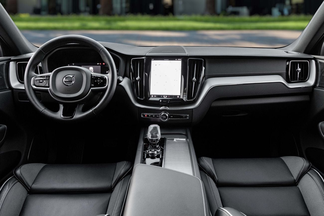 Volvo XC60 XC60 B5 Ultra Dark | 3,036 P.M | 0% Downpayment | Volvo Warranty!