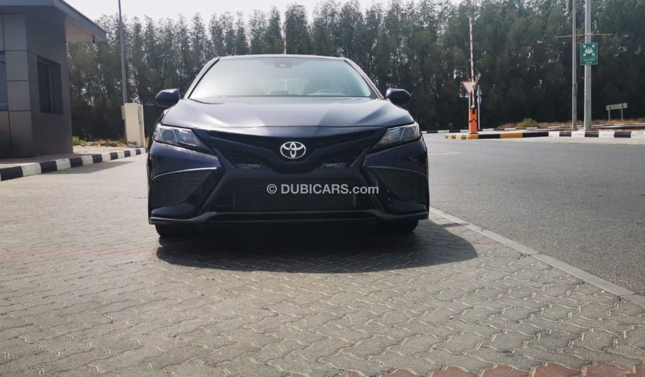 Toyota Camry SE - Sports Edition