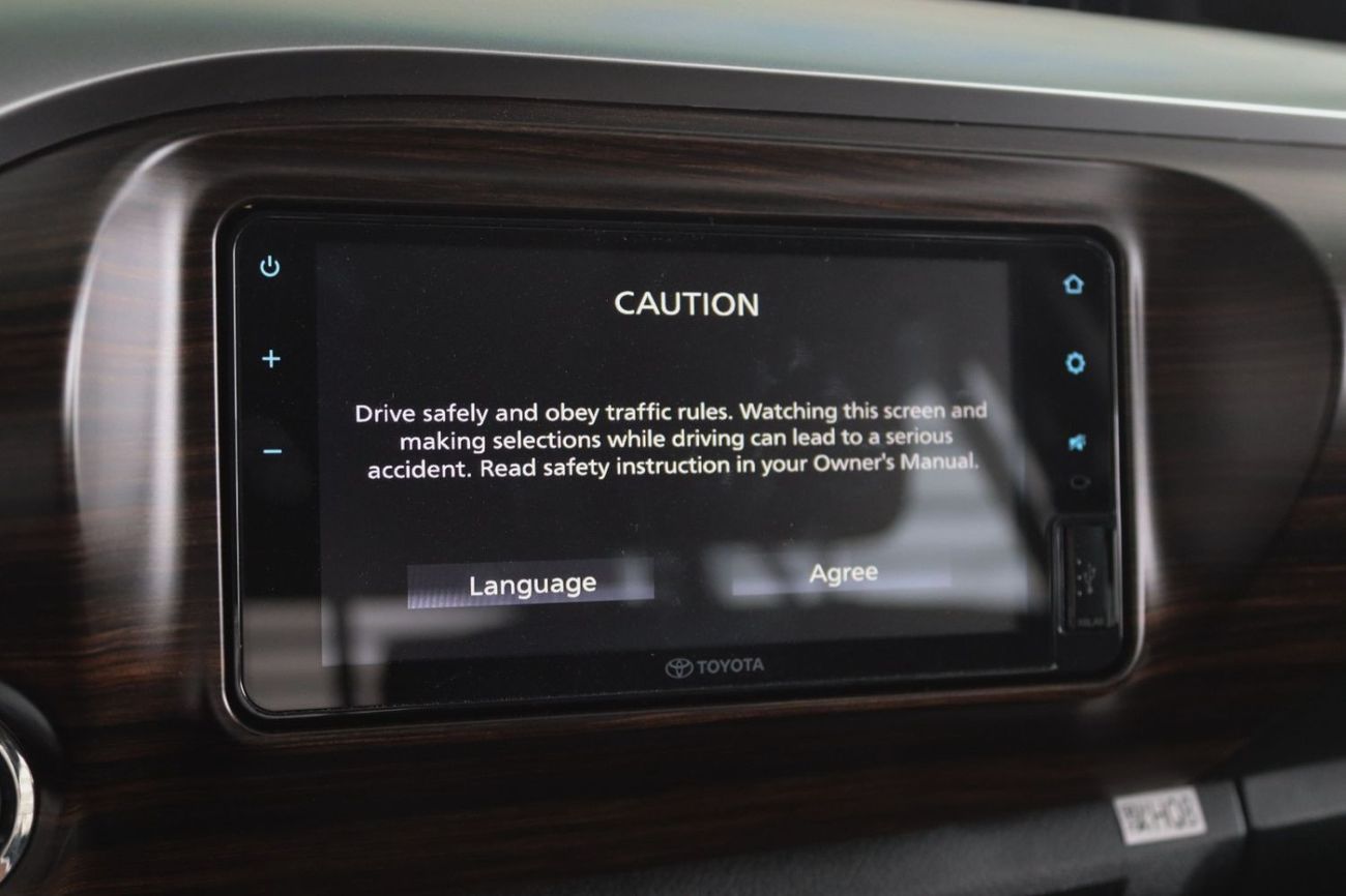 Toyota Hilux 2025 HILUX 2.7 4X4 AT - **التصدير فقط خارج الخليج***EXPORT ONLY**