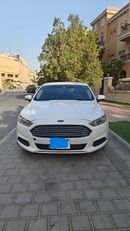 Ford Fusion S 2.5L