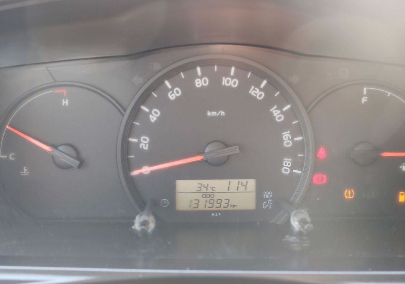 Toyota Hiace 2019 |  GLS CHILLER HIROOF DELIVERY VAN WITH GCC SPECS AND EXCELLENT CONDITION