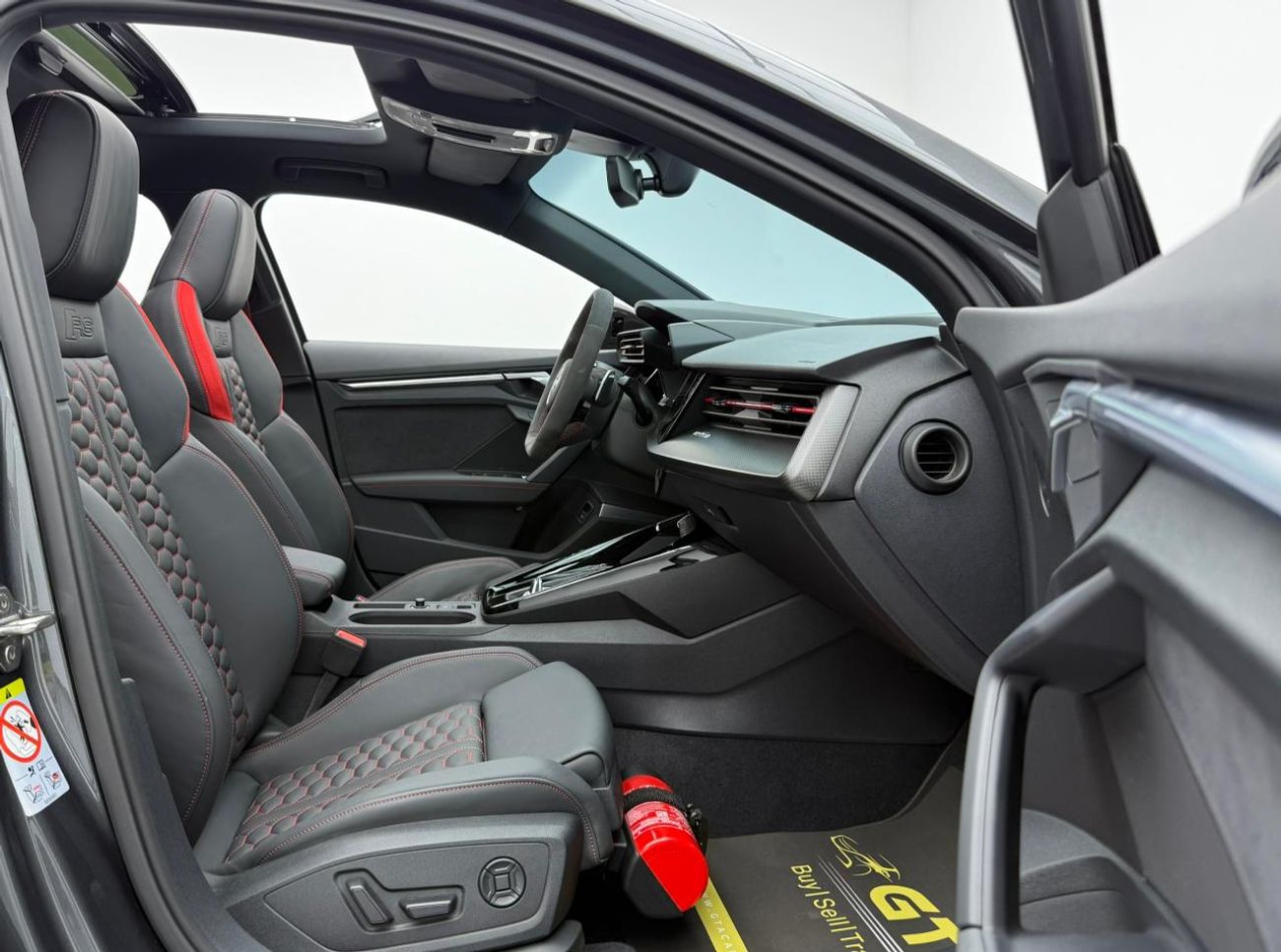 Audi RS3 TFSI quattro 2.5L Sedan 2024 Audi RS3, 2027 Audi Warranty, 2029 Audi Service Pack, Very Low Km, Full