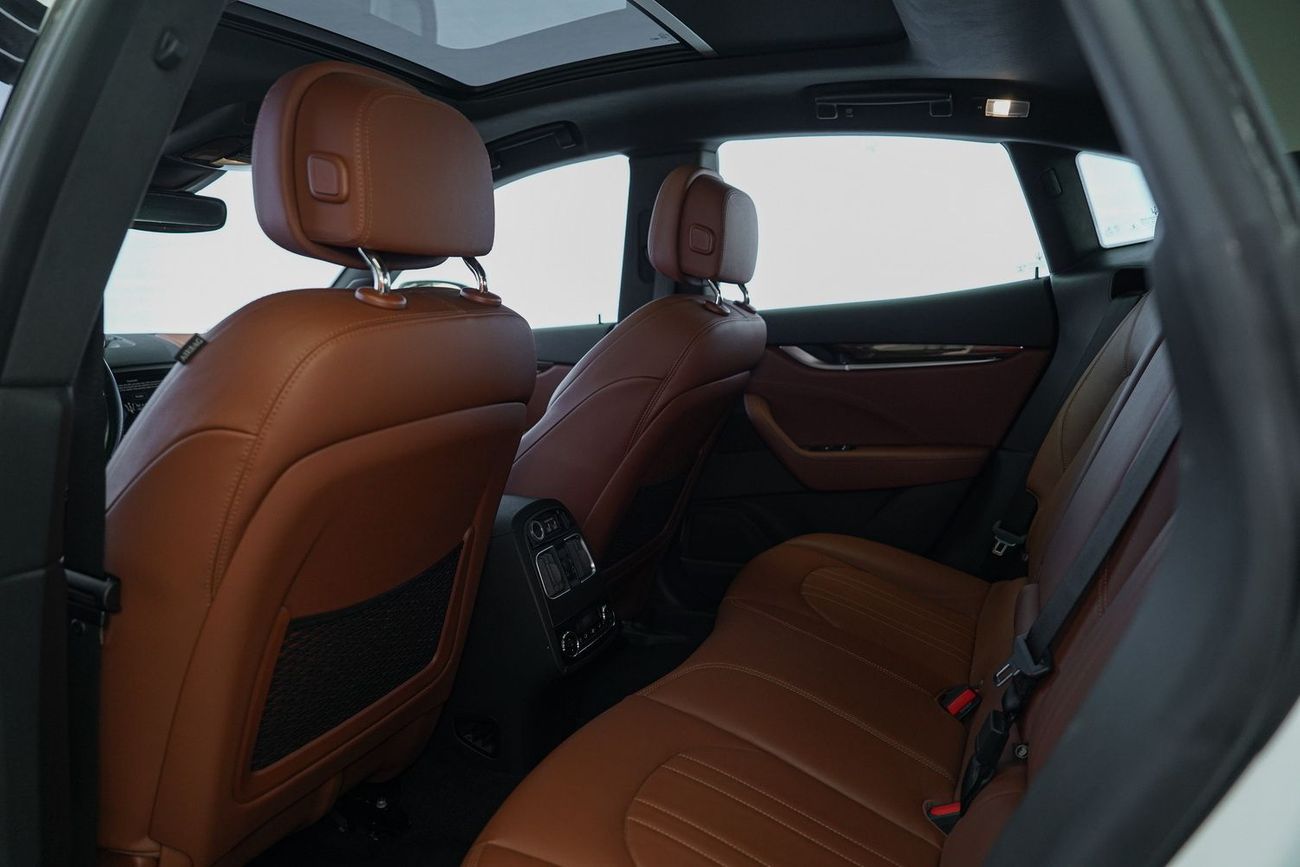 مازيراتي ليفونت S 3.0L (424 HP)