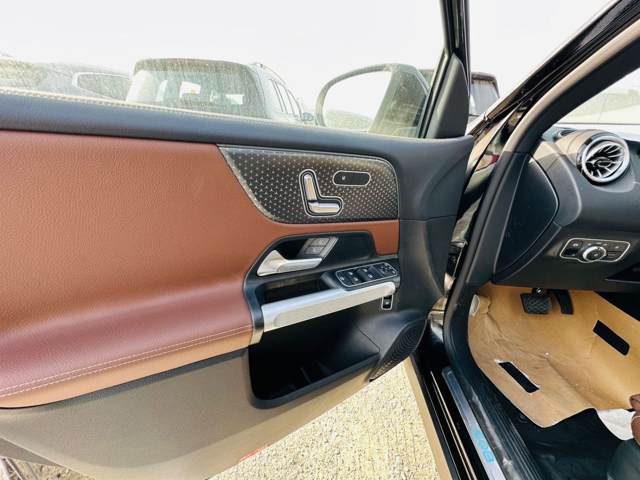 Mercedes-Benz EQB 260 EQB 260