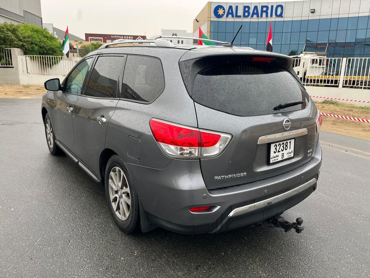 Nissan Pathfinder SV 3.5L (260 HP) 4WD