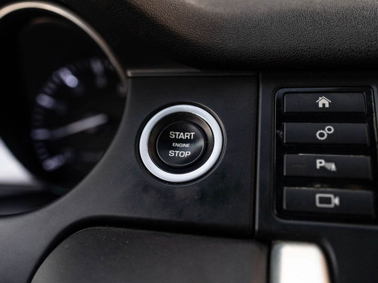 لاند روفر دسكفري سبورت HSE Luxury 2.0L