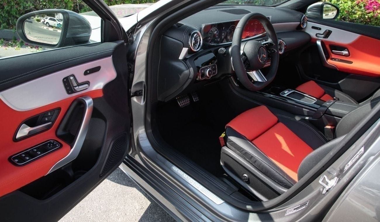 مرسيدس بنز A 200 AMG AMG Hatchback | 2025 | GCC Specs with 5 Years Warranty | For Local Registration +10%