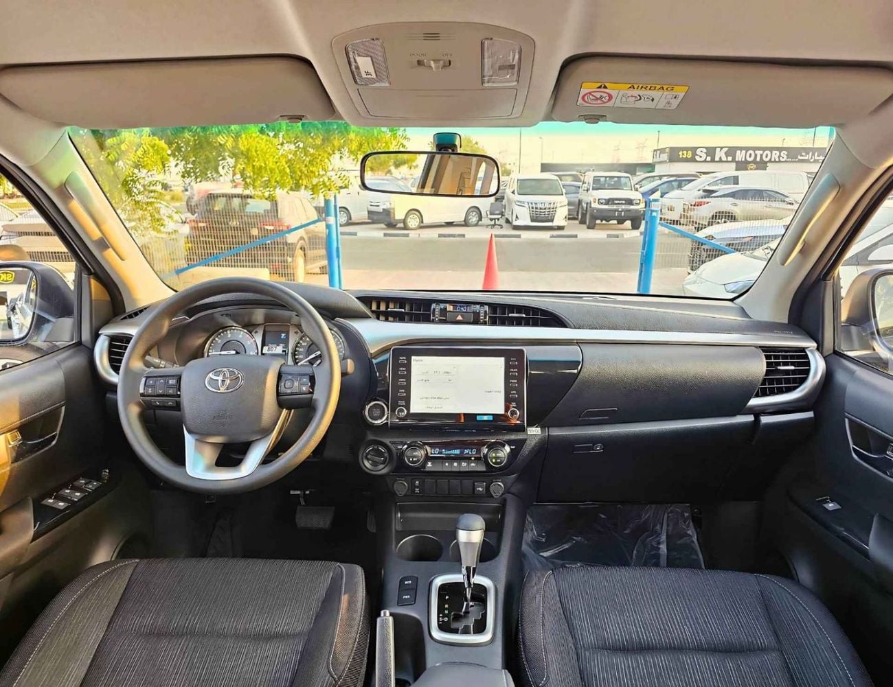 تويوتا هيلوكس SR5 WIDE BODY WITH HUK / 2.4L DIESEL A/T / REAR CAMERA / 4WD (CODE # HLD5J)