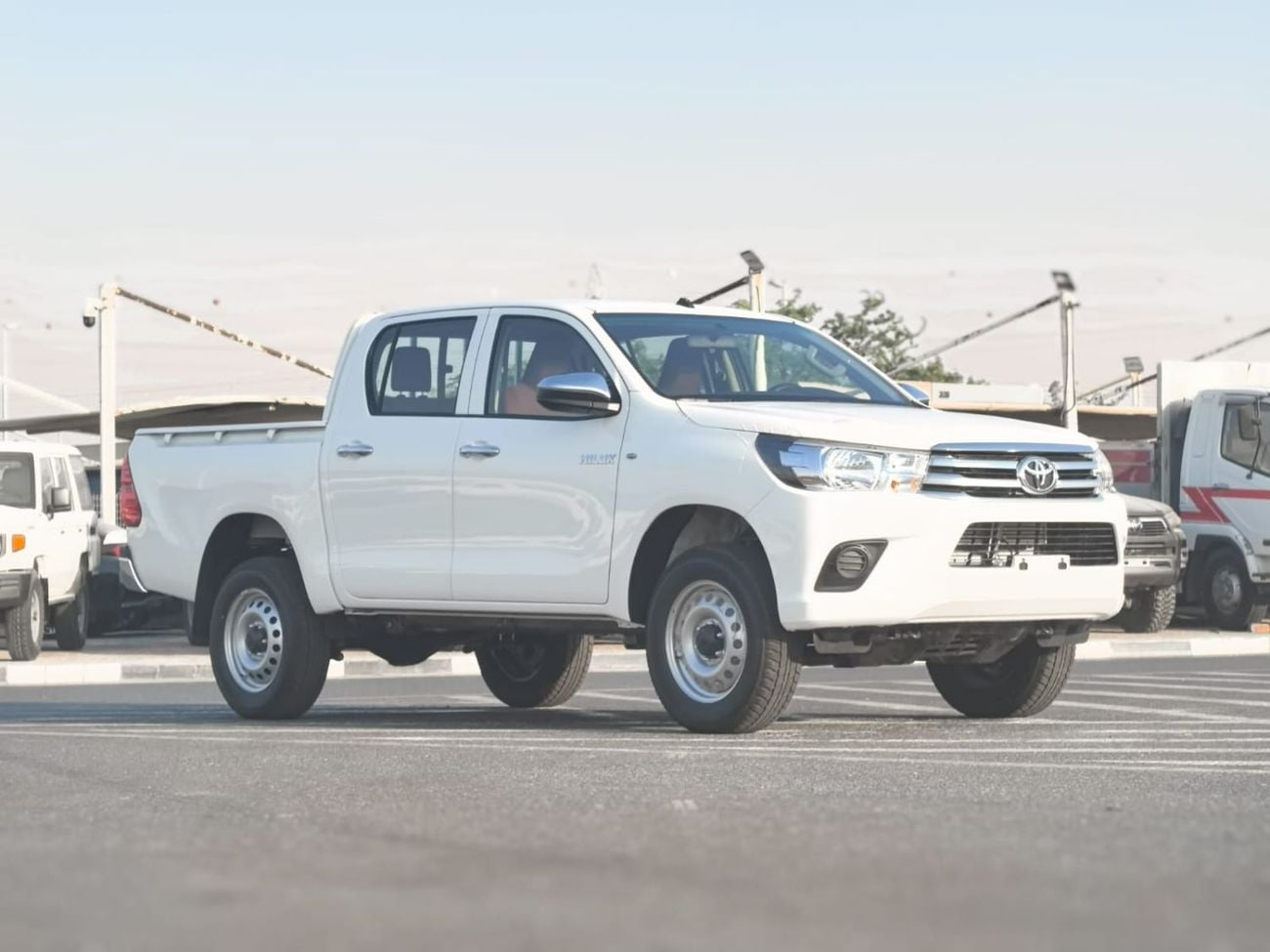 تويوتا هيلوكس DLX,2.4L,4X4,D/CAB,MANUAL WINDOW,MANUAL GEAR,2026MY ( EXPORT ONLY)