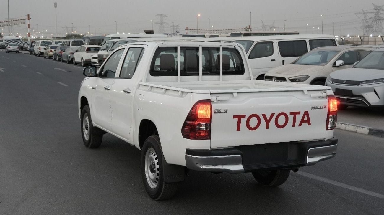 تويوتا هيلوكس DLX 2.4L