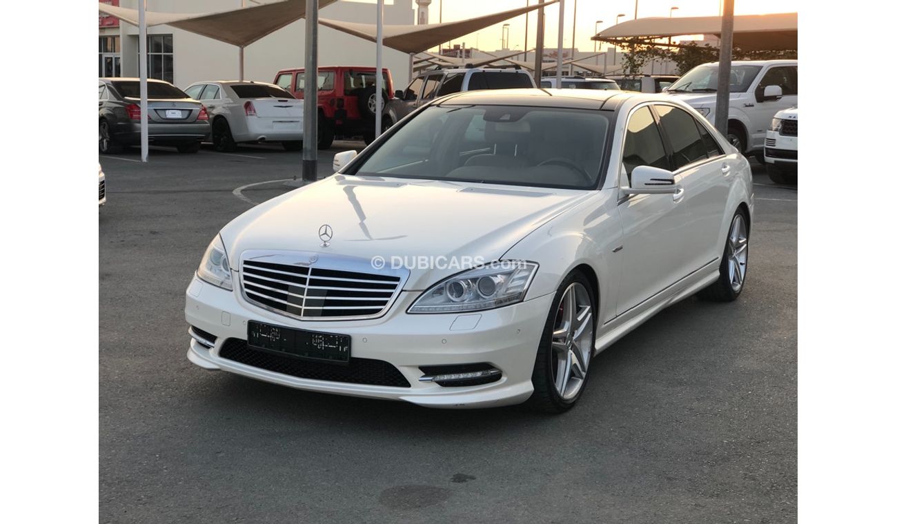 مرسيدس بنز S 350 موديل 2011 خليجي كت 63 فل مواصفات كراسي جلد ومثبت سرعه وتحكم كهربي كامل ونظام صوت ممتاز وبانوراما