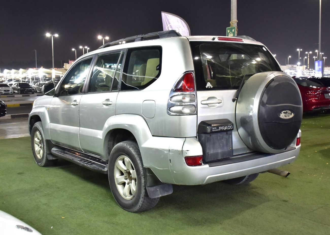 تويوتا برادو Toyota Prado VX ( 2005 Model ) in Silver Color GCC Specs