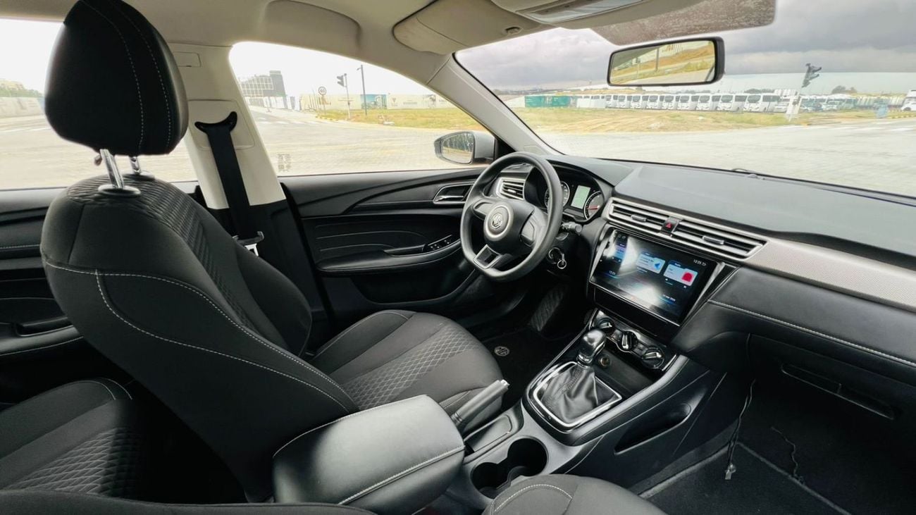 أم جي 5 Std 1.5L