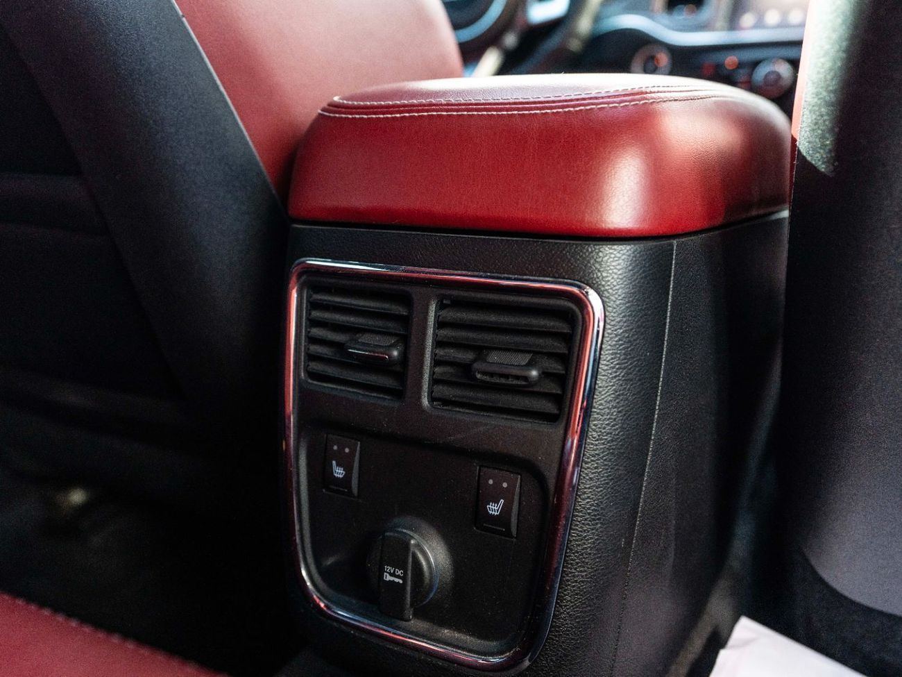 دودج تشارجر SRT8 Super Bee 6.4L