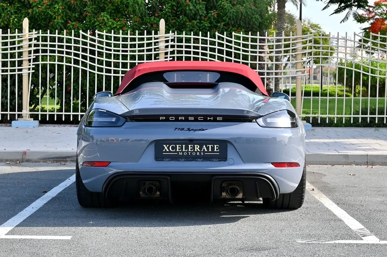 Porsche 718 Spyder 718 Spyder Manual | Grey | 4.0L Flat-6 | 414 HP | 3,267 KM