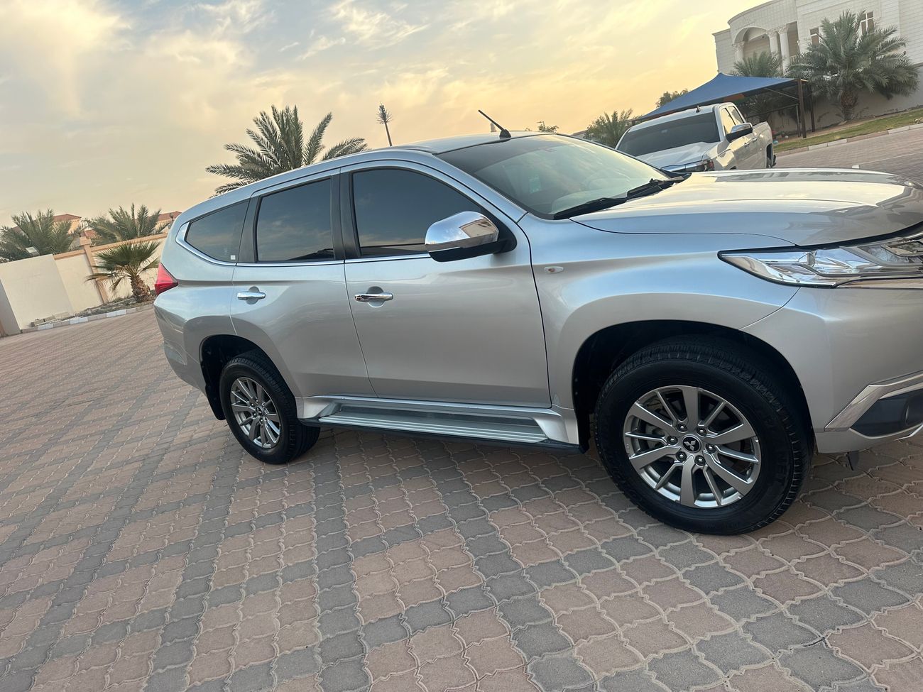 Mitsubishi Montero Sport