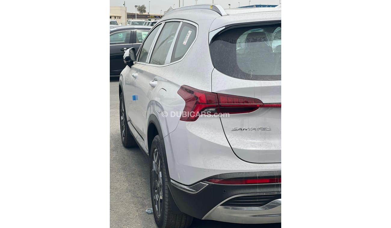 Hyundai Santa Fe 2.5 L 4x4 Panoramic roof  360 camera  Heated seat  Ventilation seat