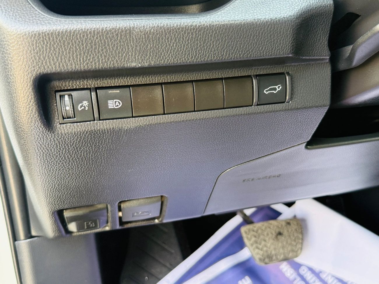 Toyota RAV4 Toyota RAV4 XLE premium