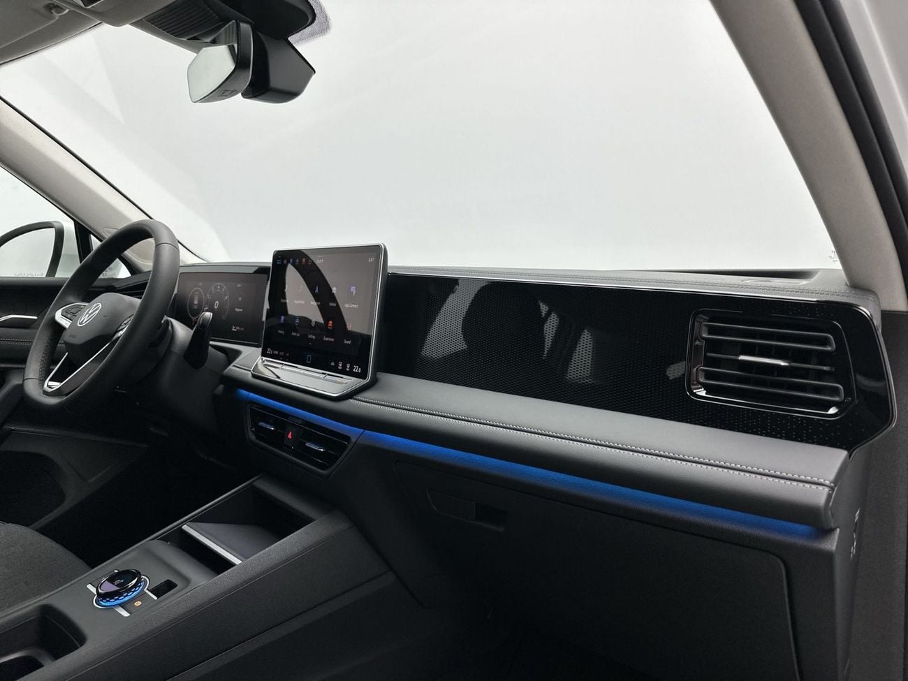 Volkswagen Tiguan Tiguan Life 1.4L | Ex-Demo | Premium Family SUV | Digital Cockpit Pro | 12.9" Touchscreen | Park Ass
