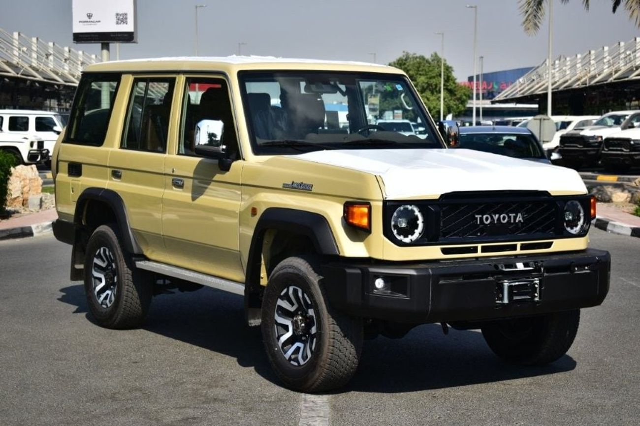 تويوتا لاند كروزر 70 S-DLX 2.8L (5 Door)