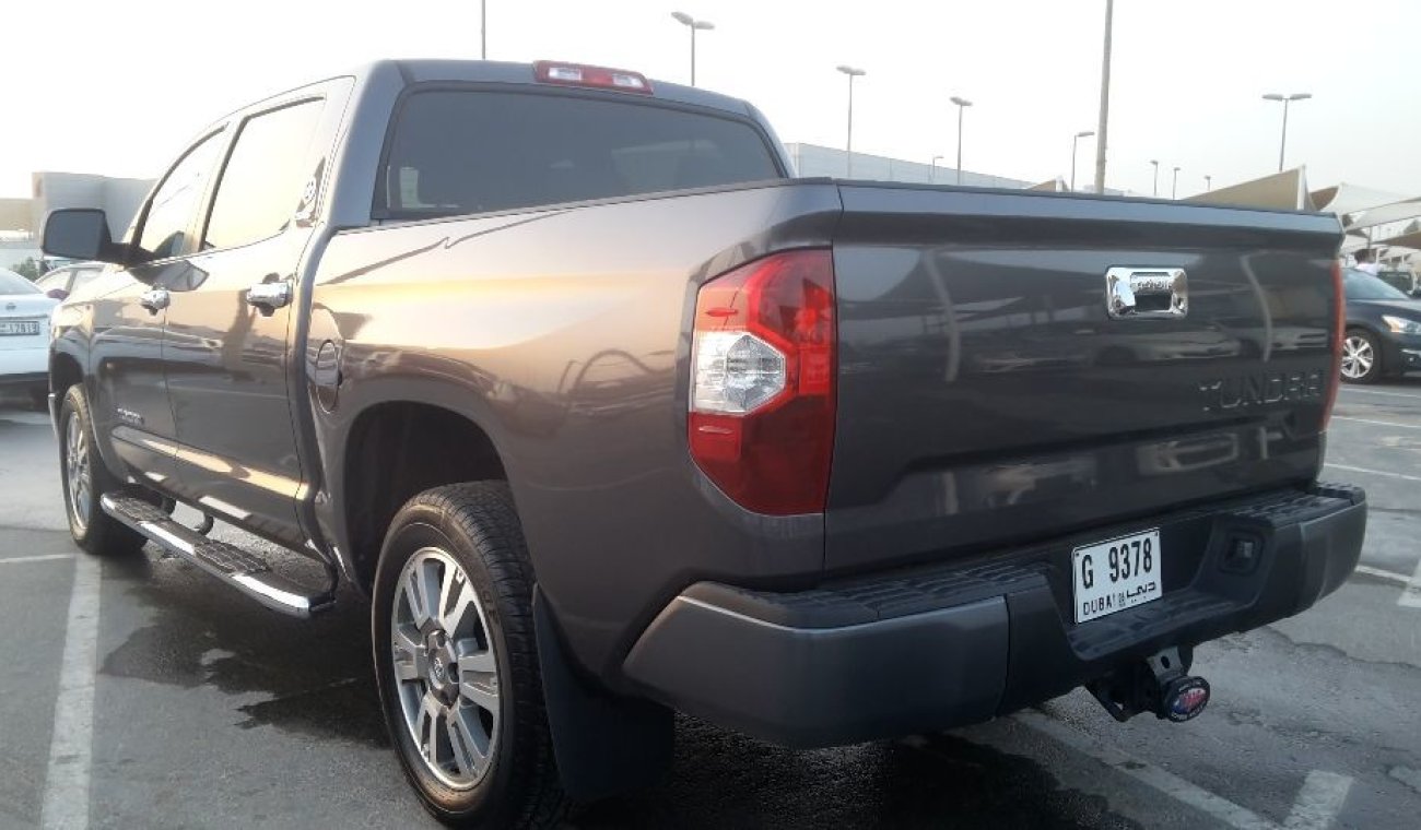 Toyota Tundra