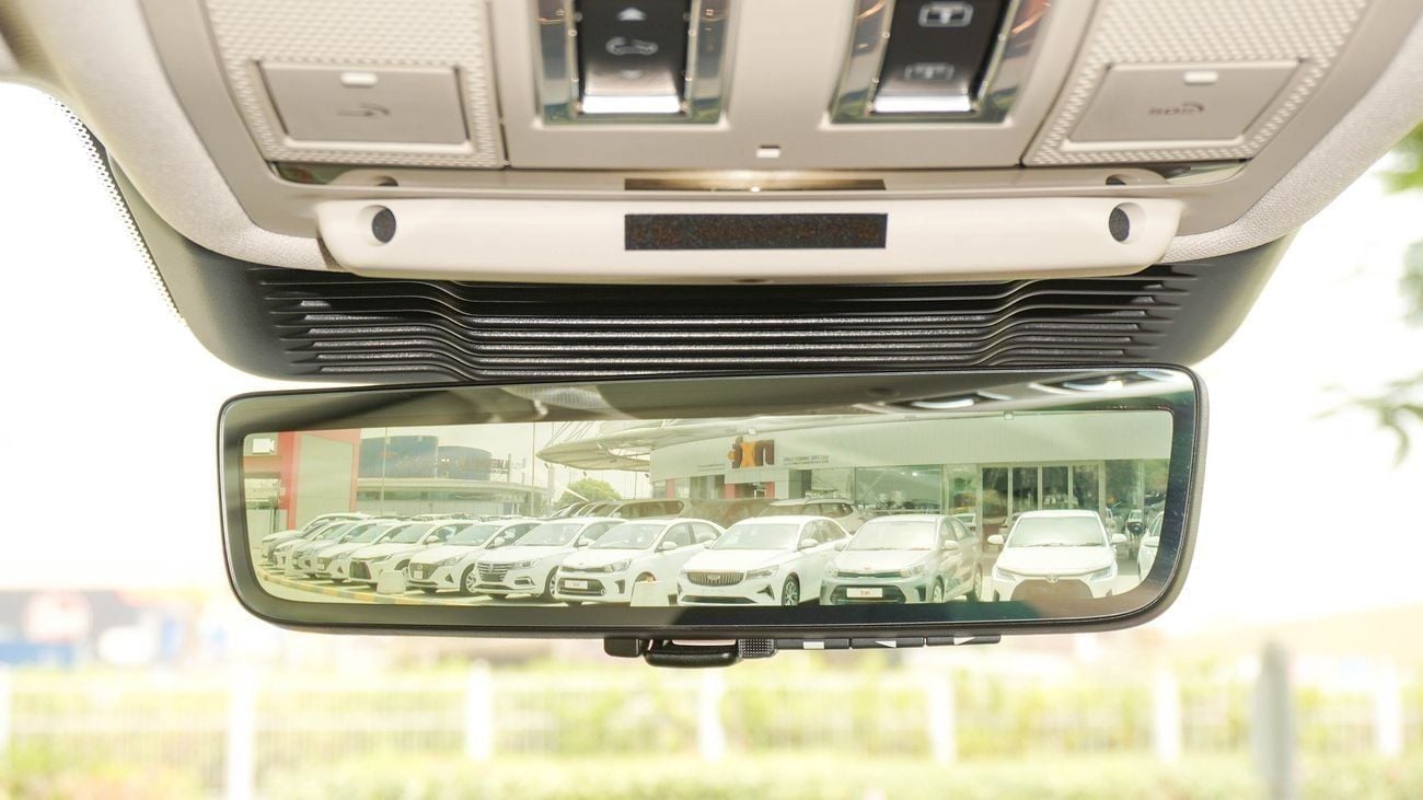 لاند روفر رانج روفر إيفوك SE P250 DYNAMIC 2025!! FIVE YEARS WARRANTY!! THREE YEARS SERVICE CONTRACT