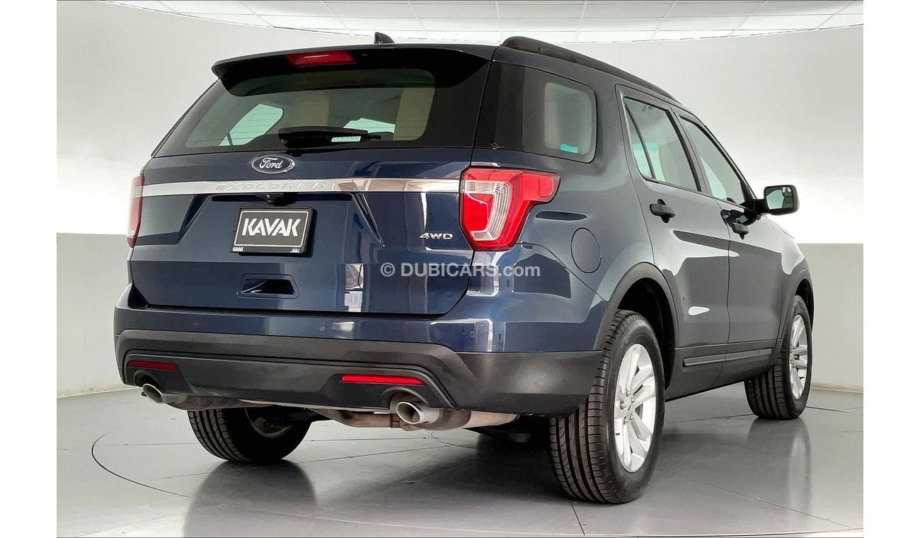 Ford Explorer XL / Standard