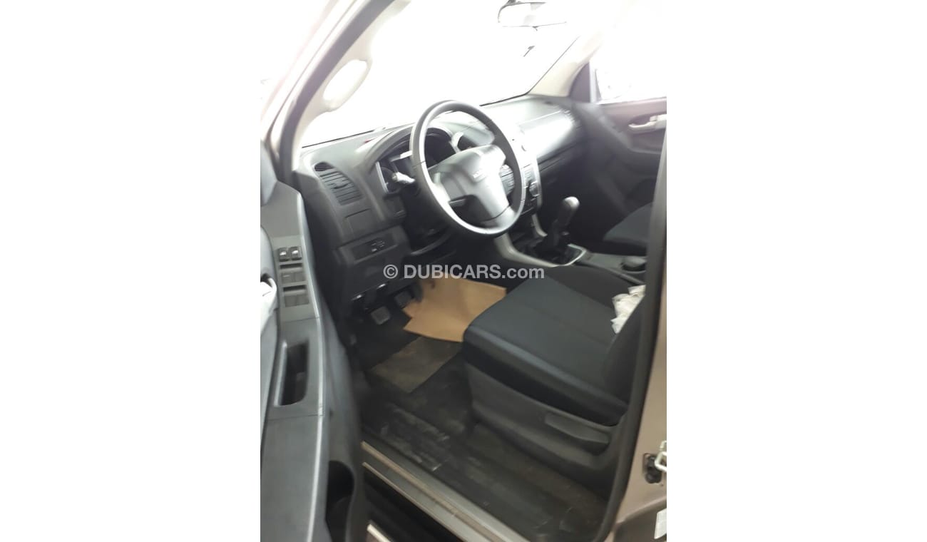 إيسوزو D ماكس LS 2.5L Crew