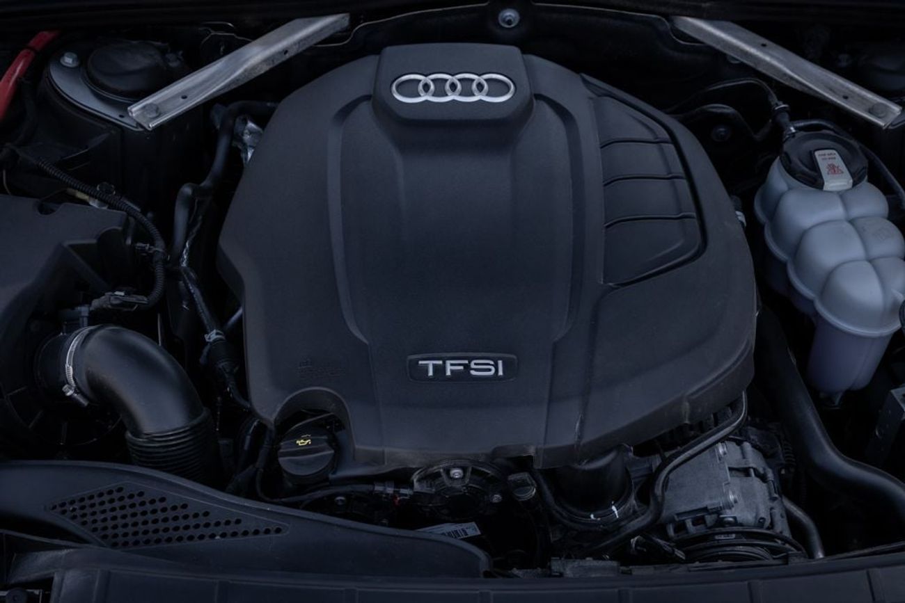 أودي A4 35 TFSI S Line 2.0L