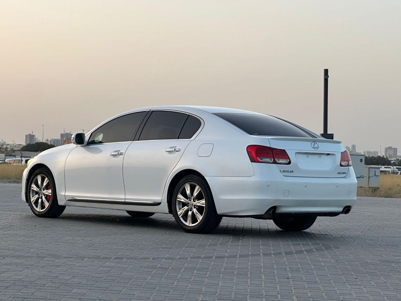 لكزس GS 300 BASE