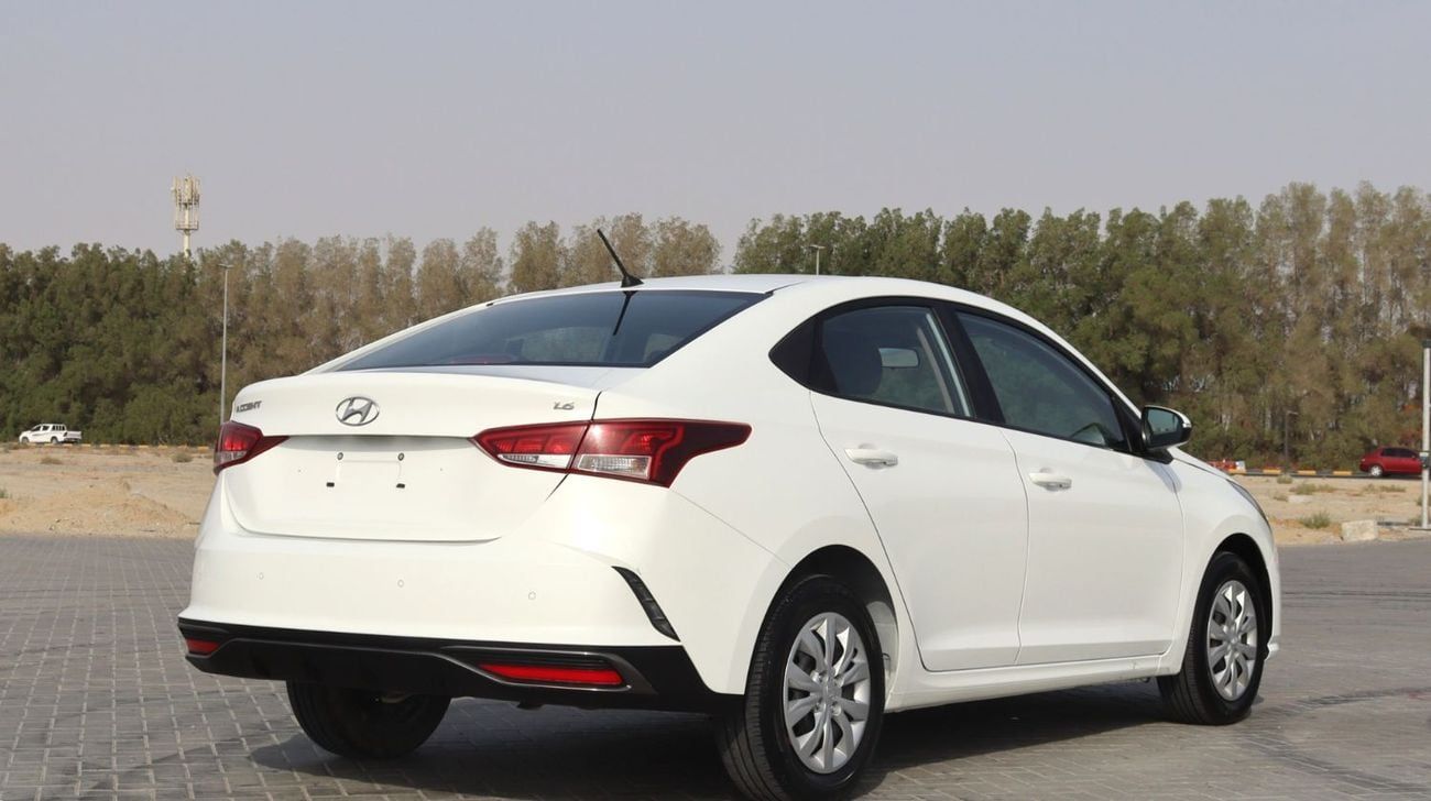 Hyundai Accent Base 1.6L (123 HP) Hyundai Accent, GCC car, in excellent condition, accident-free, 1600 cc engine, p