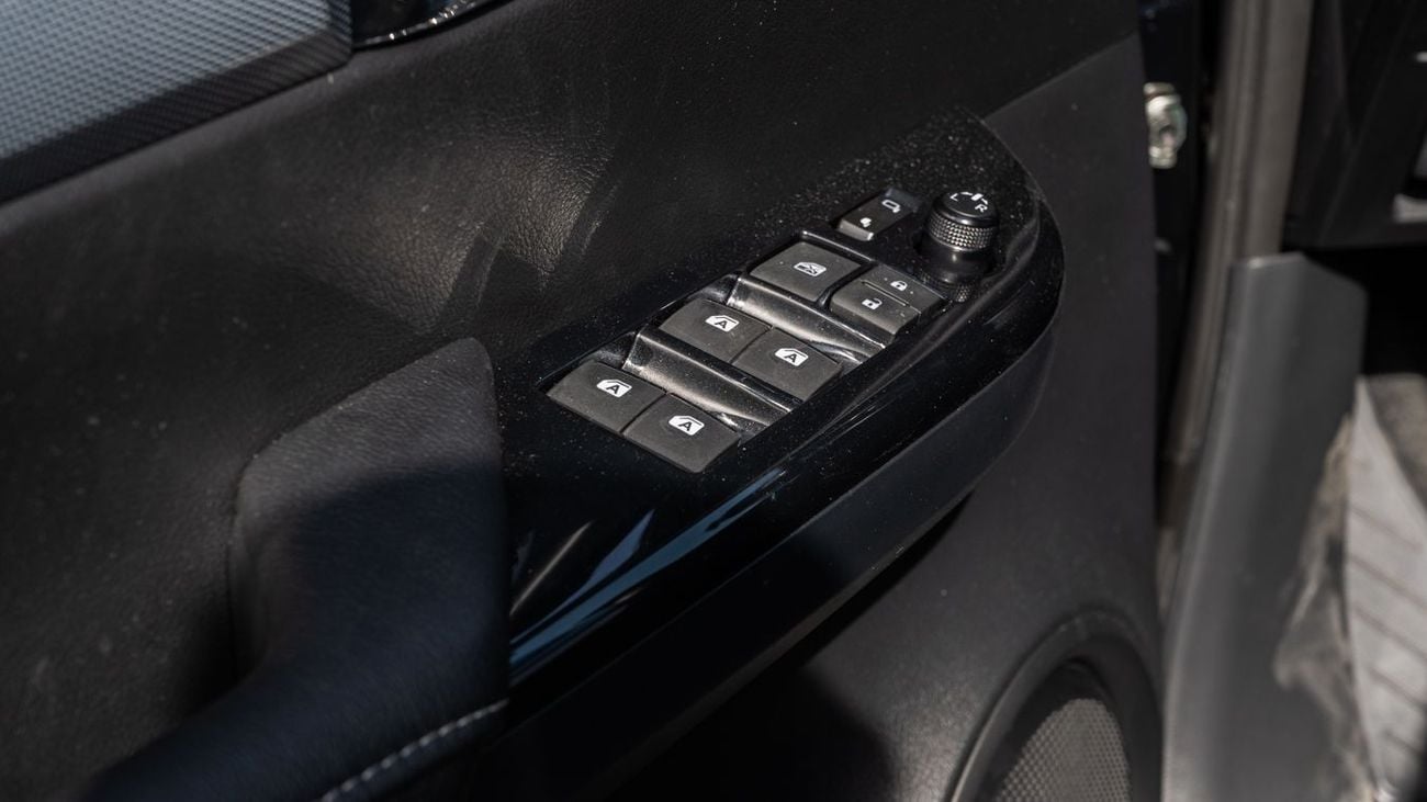 تويوتا هيلوكس GR Sport 2.8L