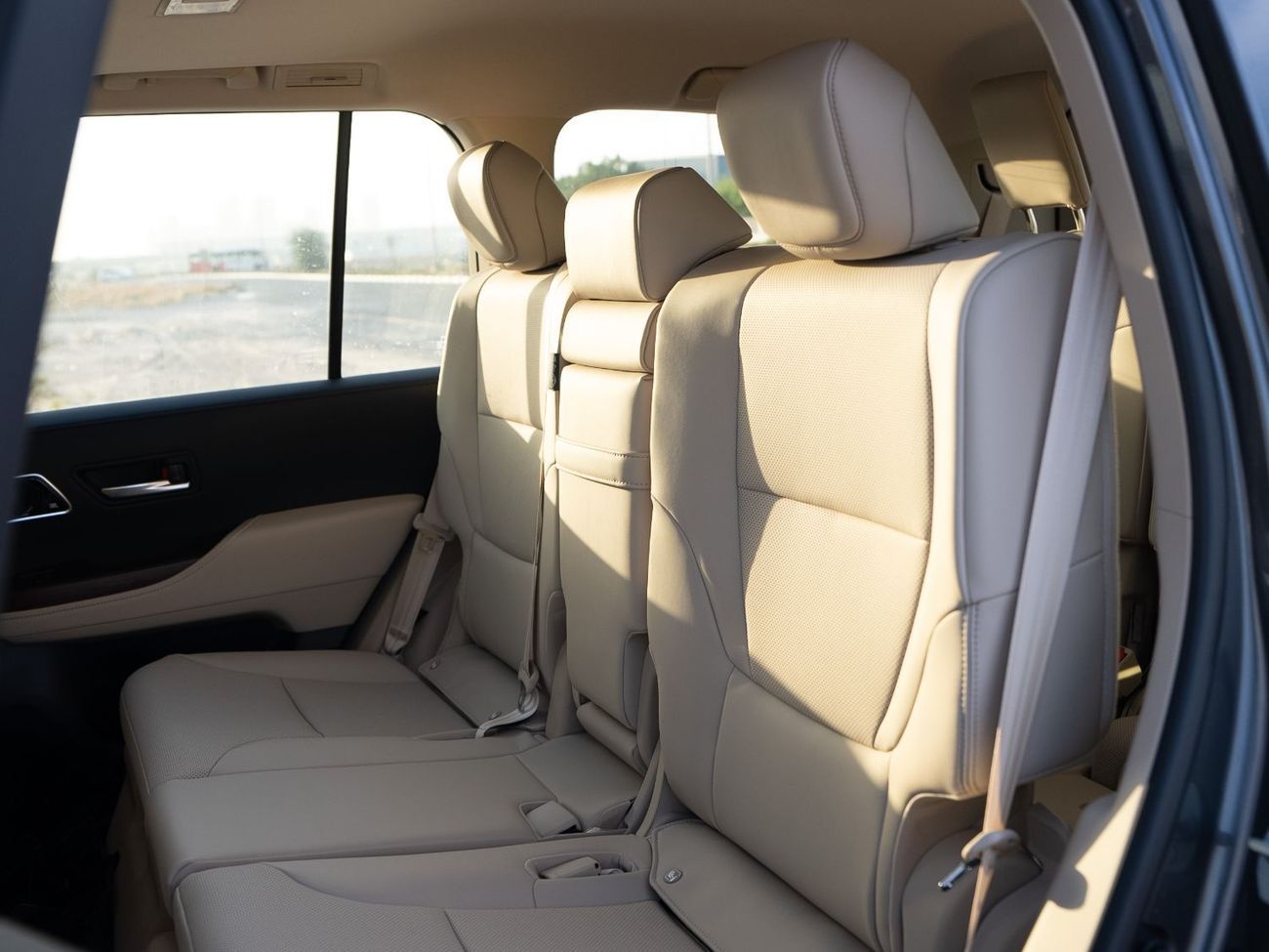 Toyota Land Cruiser 2025 Toyota LC300 GXR S 3.5L - Grey Mettalic Inside Beige | Export Only