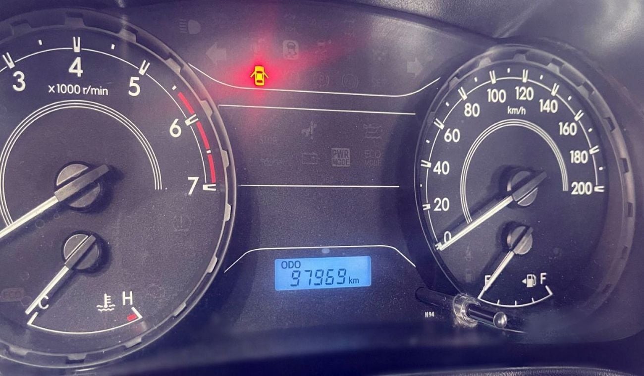 تويوتا هيلوكس GL