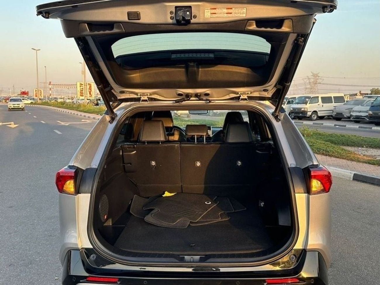 تويوتا راف ٤ Adventure 2.5L AWD