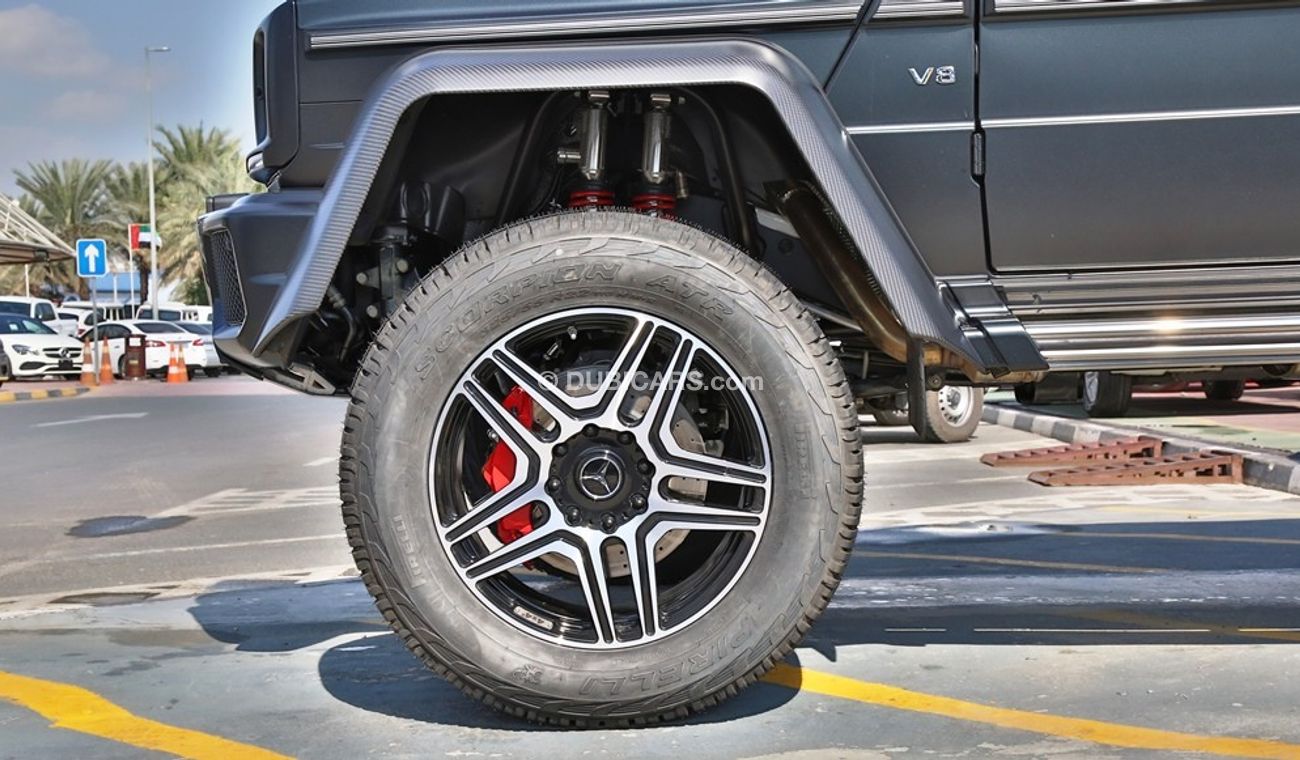 Mercedes Benz G500 German Specs