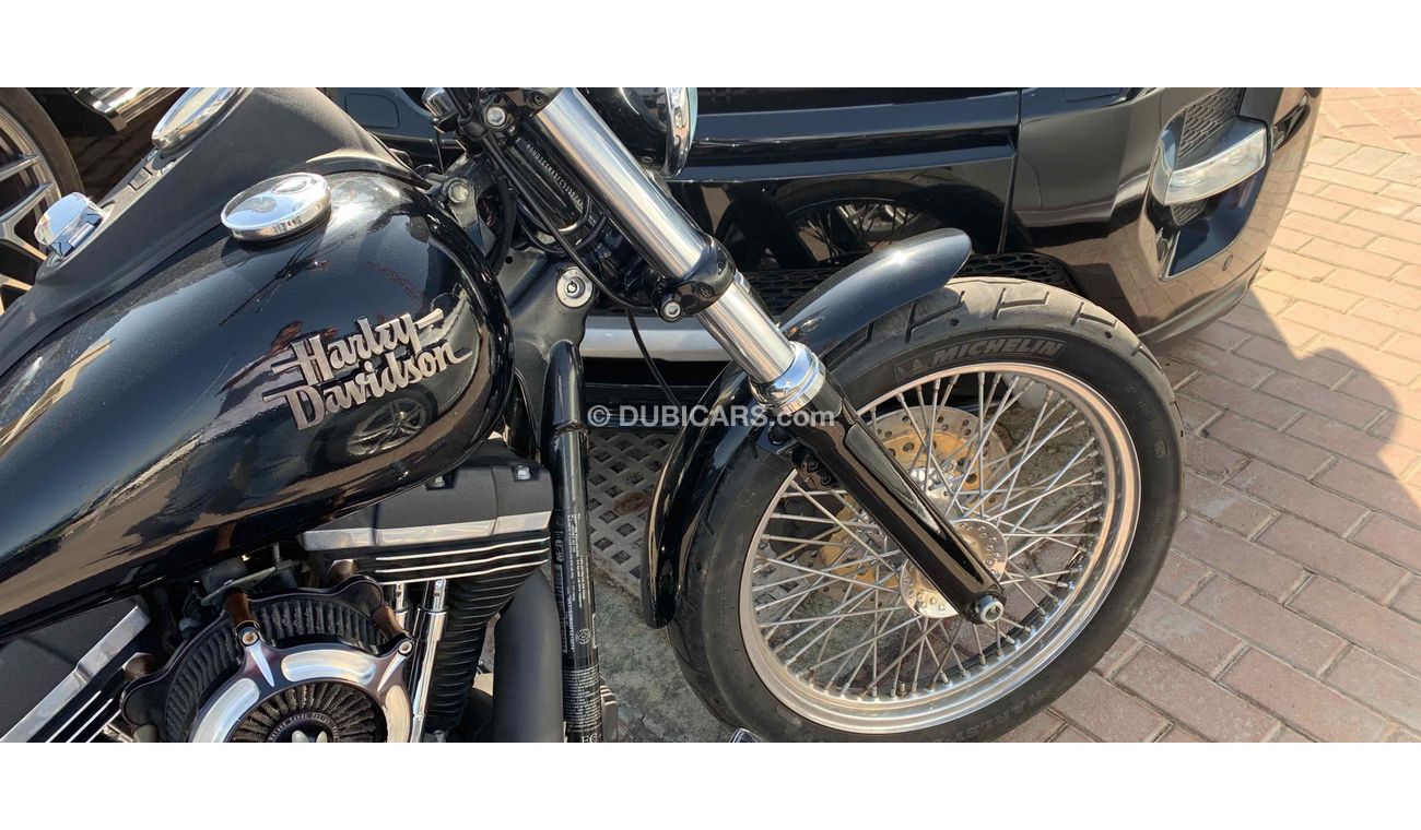 Harley-Davidson 103 DYNA STREET BOB