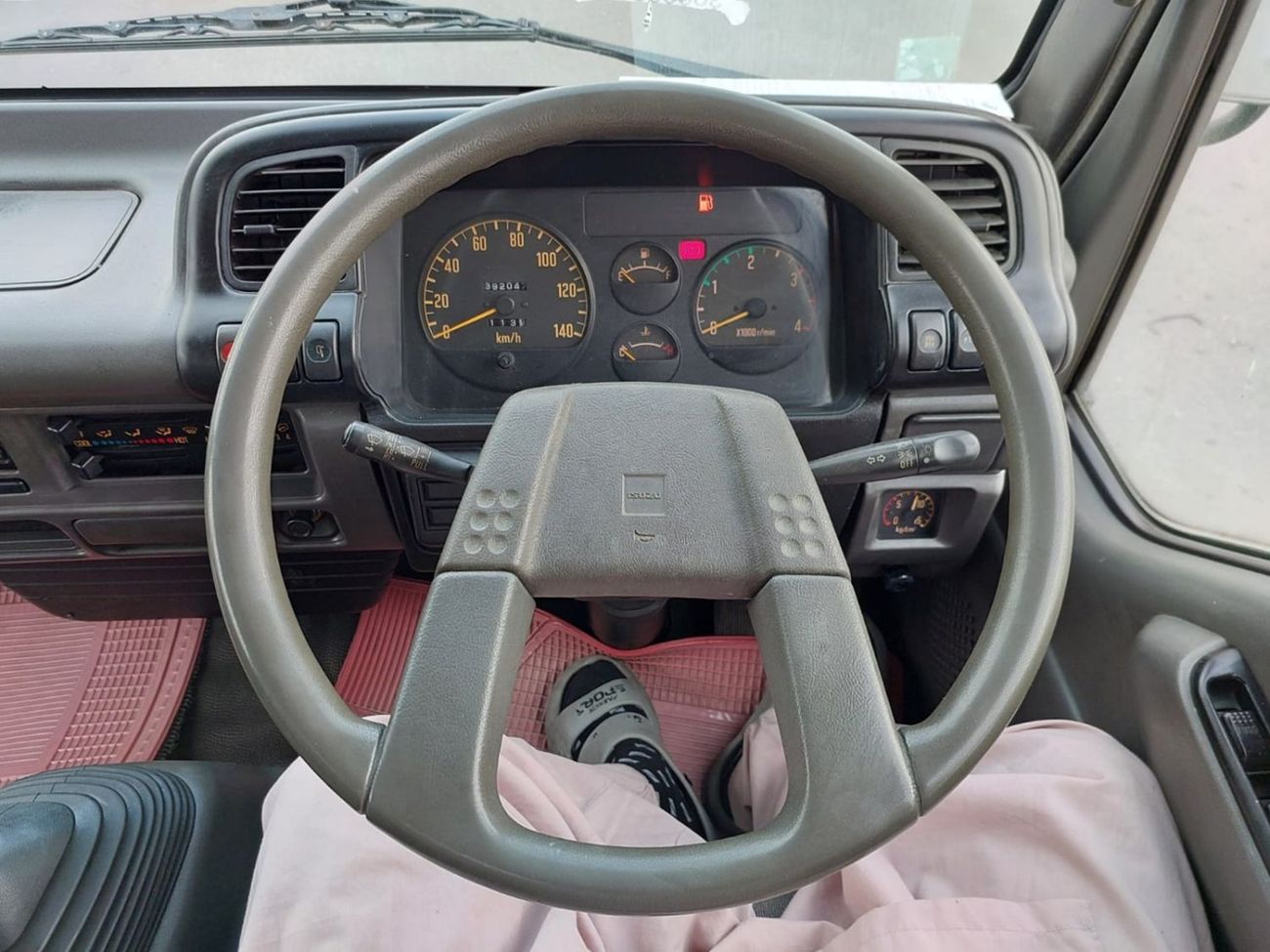 Isuzu Juston ISUZU JUSTON DUMPER TRUCK RHD 1997 MODEL 8.2 L DIESEL MANUAL(PM00333)