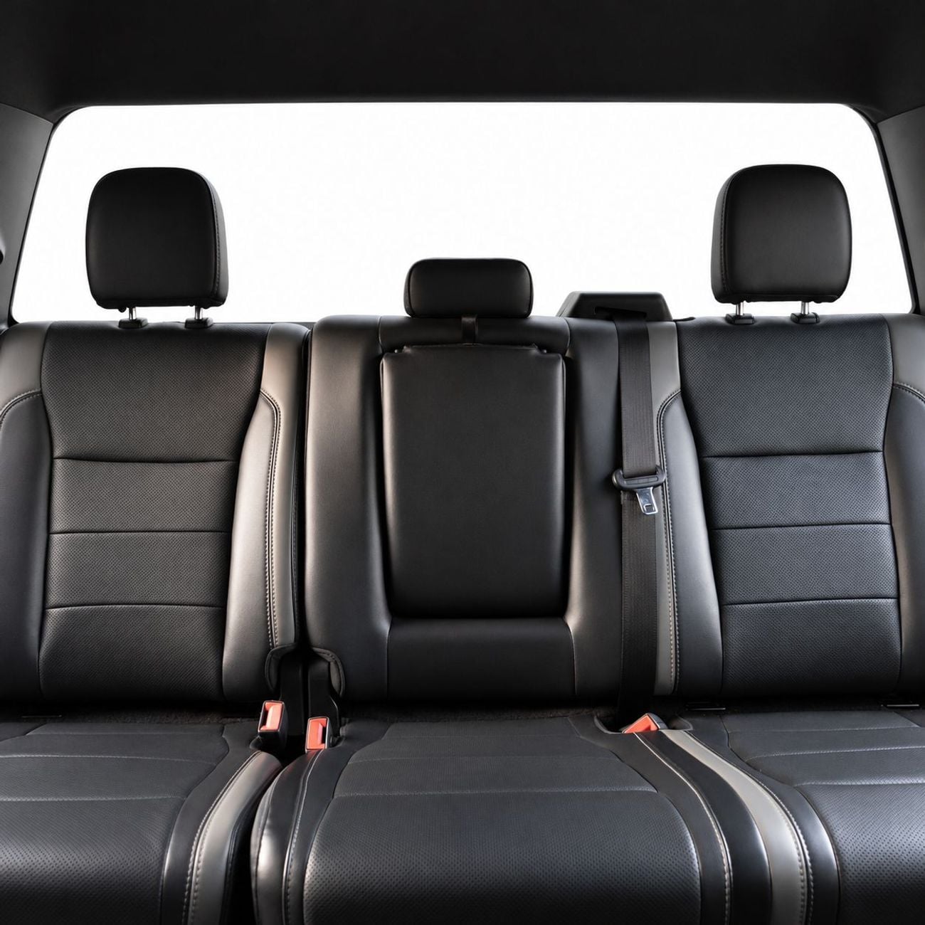 Ford F-150 RAPTOR CREW CAB LUX 3,265 P.M • 0% Downpayment • F-150 Raptor • 1 Year Warranty