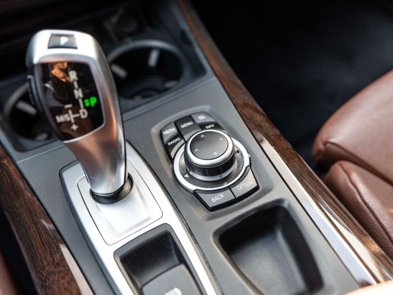 BMW X5 50i Luxury 4.4L (5 Seater)