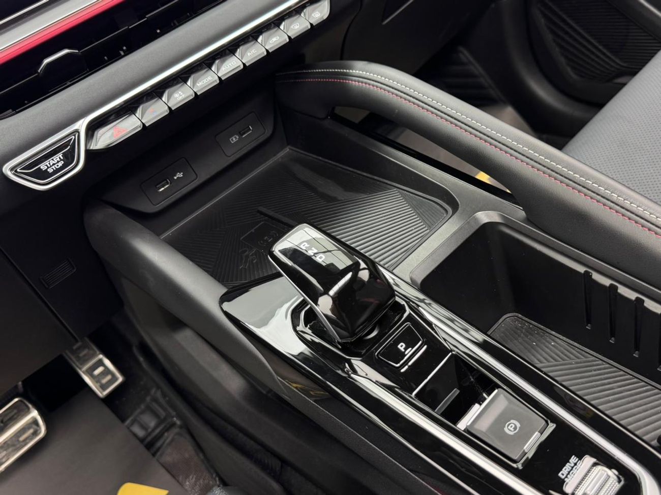 جيلي كول تري GF+ 1.5TD 2024 Geely Coolray GF+, 1 Year Warranty, Excellent Condition, GCC