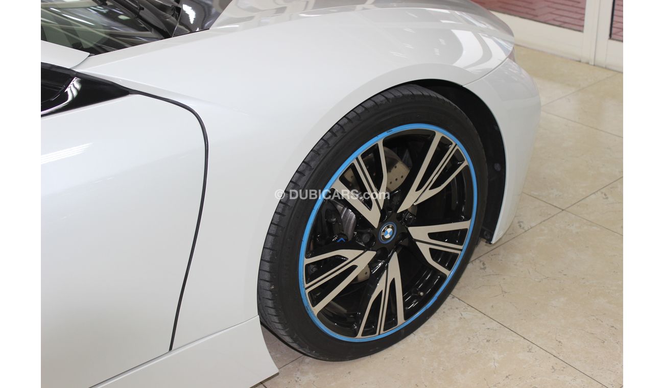 بي أم دبليو i8 (2015) BMW I8 (Inclusive VAT)