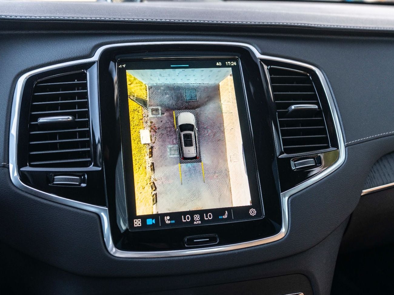 فولفو XC 90 ULTIMATE BRIGHT