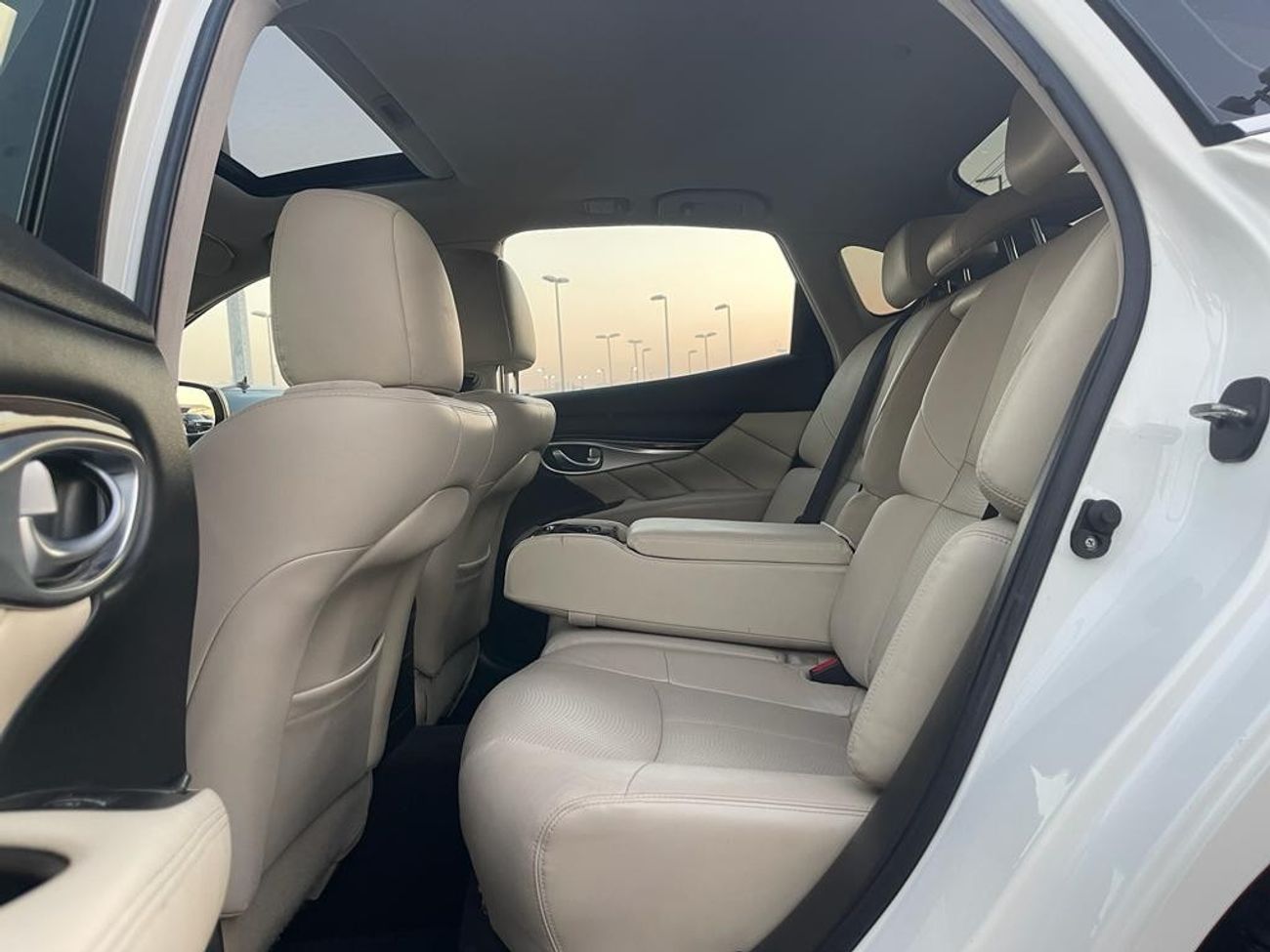 Infiniti Q70 Luxury Infiniti Q70_Gcc_2017_Excellent_Condition _Full option