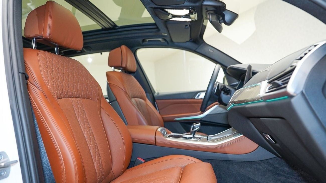 BMW X5 | AED 3945 PM | Warranty Dec-2025 | GCC