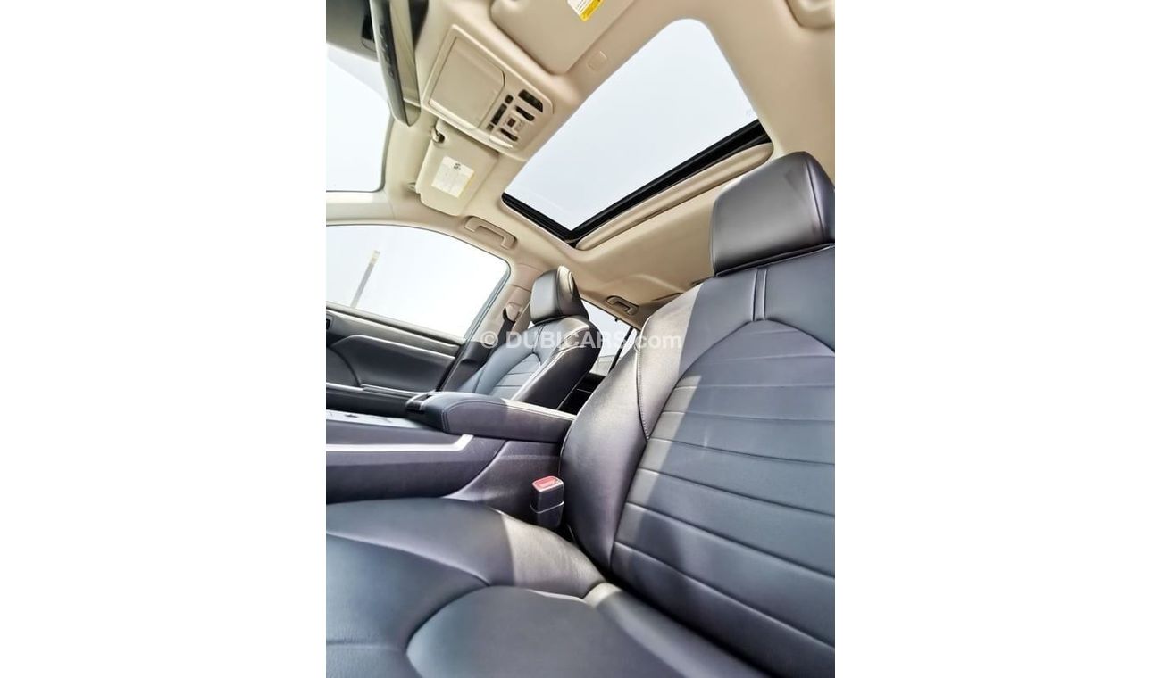 Toyota Highlander Toyota Highlander XLE-2021-White